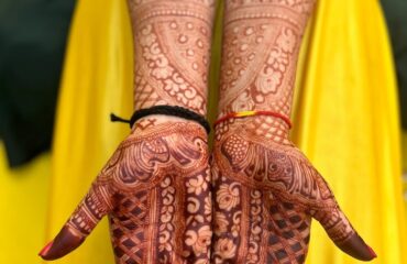 Harshii-Mehendi-Artist