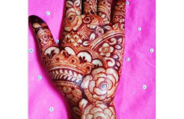 Mehndi-Artist-Uzma