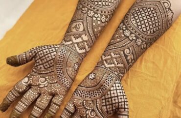 Sakshi-mehendi-artist