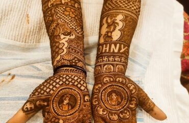 Swati-mehandi-artist