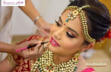 Tejaswini-Shetty-Hair-and-Makeup-Artist