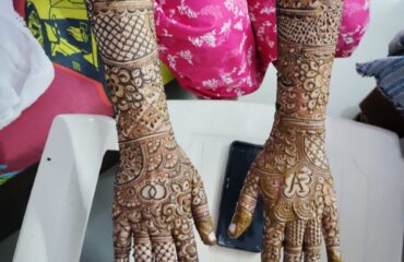 Yasmeen-Bridal-Mehendi-Artist-Bangalore